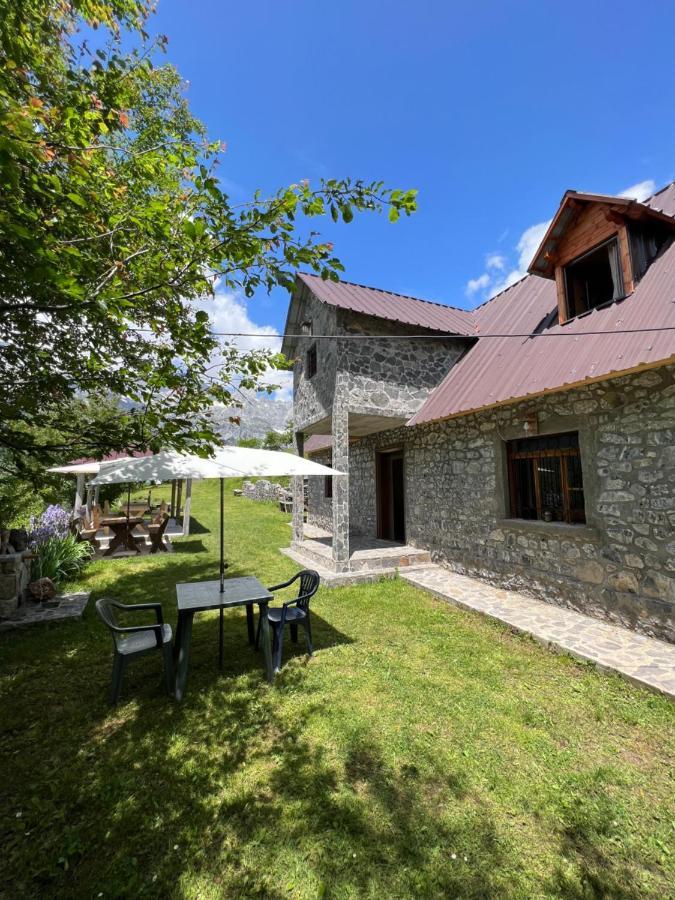 Guest House Gjelaj Theth Kültér fotó