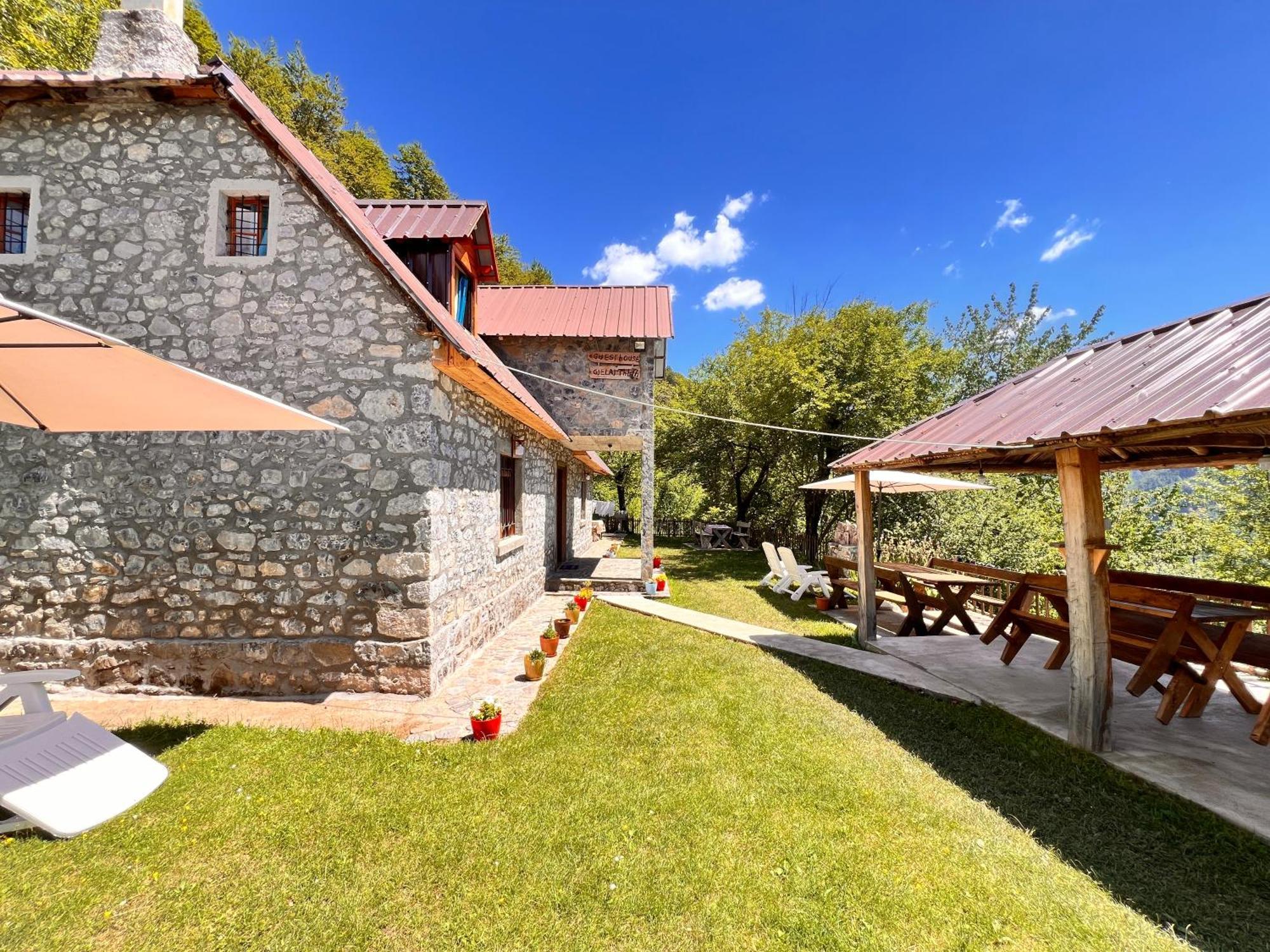 Guest House Gjelaj Theth Kültér fotó